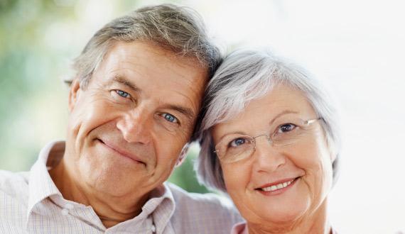 Couple heureux grâce au Vacuum